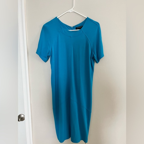 Blue dress. - Picture 1 of 3